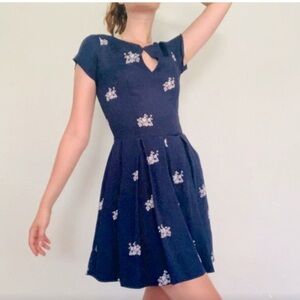 Reformation Navy Blue floral Keyhole Dress Size XS